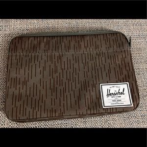 Herschel Supply Co Case